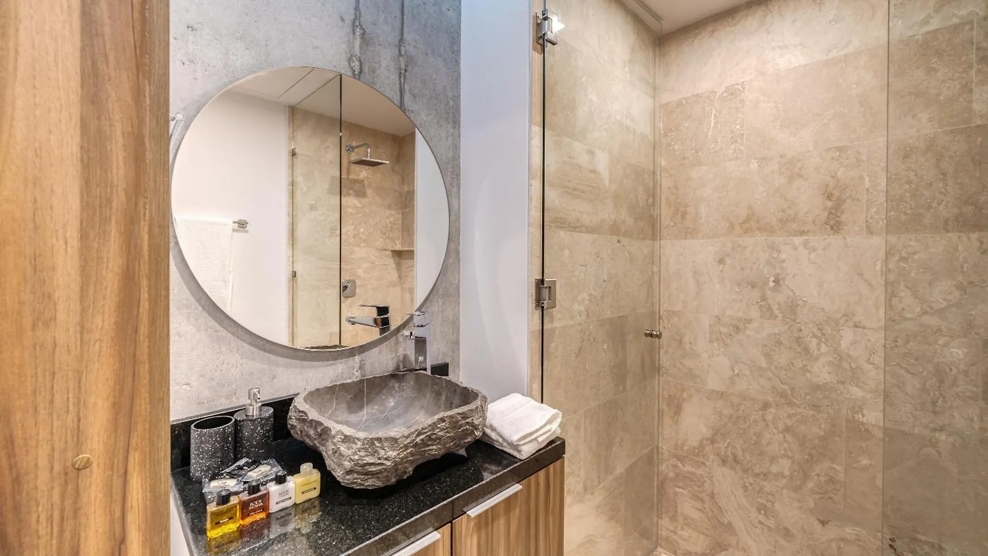 Apartment Waterworld Tulum 2Br W Cenote -Lagoons - Big Gym